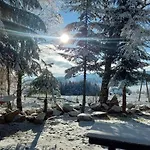 Tatil Evi Adam Z Widokiem Na Gory Lasowka *