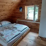 Adam Z Widokiem Na Gory Lasowka Tatil Evi Bystrzyca Kłodzka