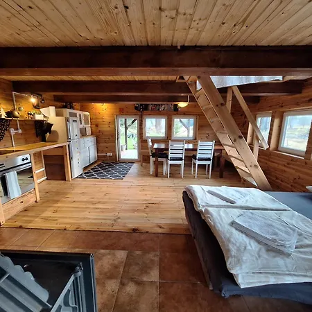 Adam Z Widokiem Na Góry Lasówka