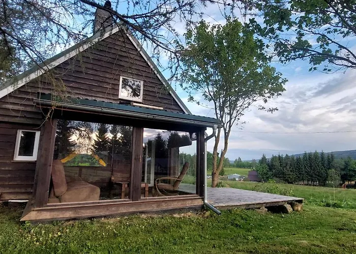 Adam Z Widokiem Na Gory Lasowka بستشستا كلودزكا